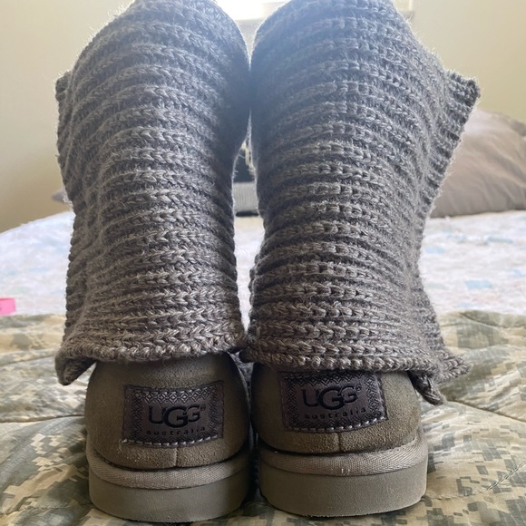 🖤UGGS🖤 - Picture 3 of 4